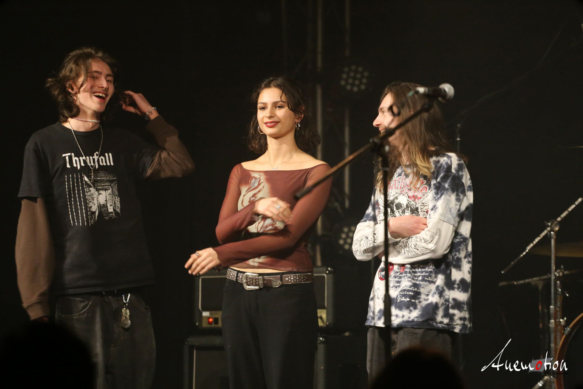 ElephantsFalling (9)